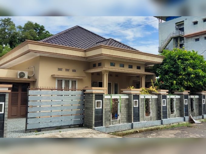 DIJUAL RUMAH FURNISH KOMPLEK TOP 100 JAKABARING PALEMBANG