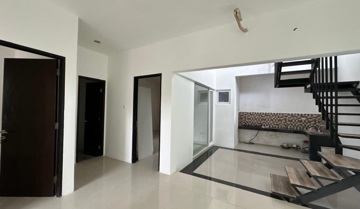 DIJUAL RUMAH ARSITEK SIAP HUNI CLUSTER SUMMER MEADOW CGC PALEMBANG (2)