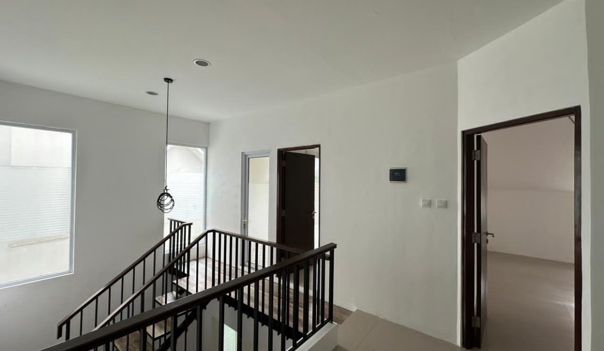 DIJUAL RUMAH ARSITEK SIAP HUNI CLUSTER SUMMER MEADOW CGC PALEMBANG (8)