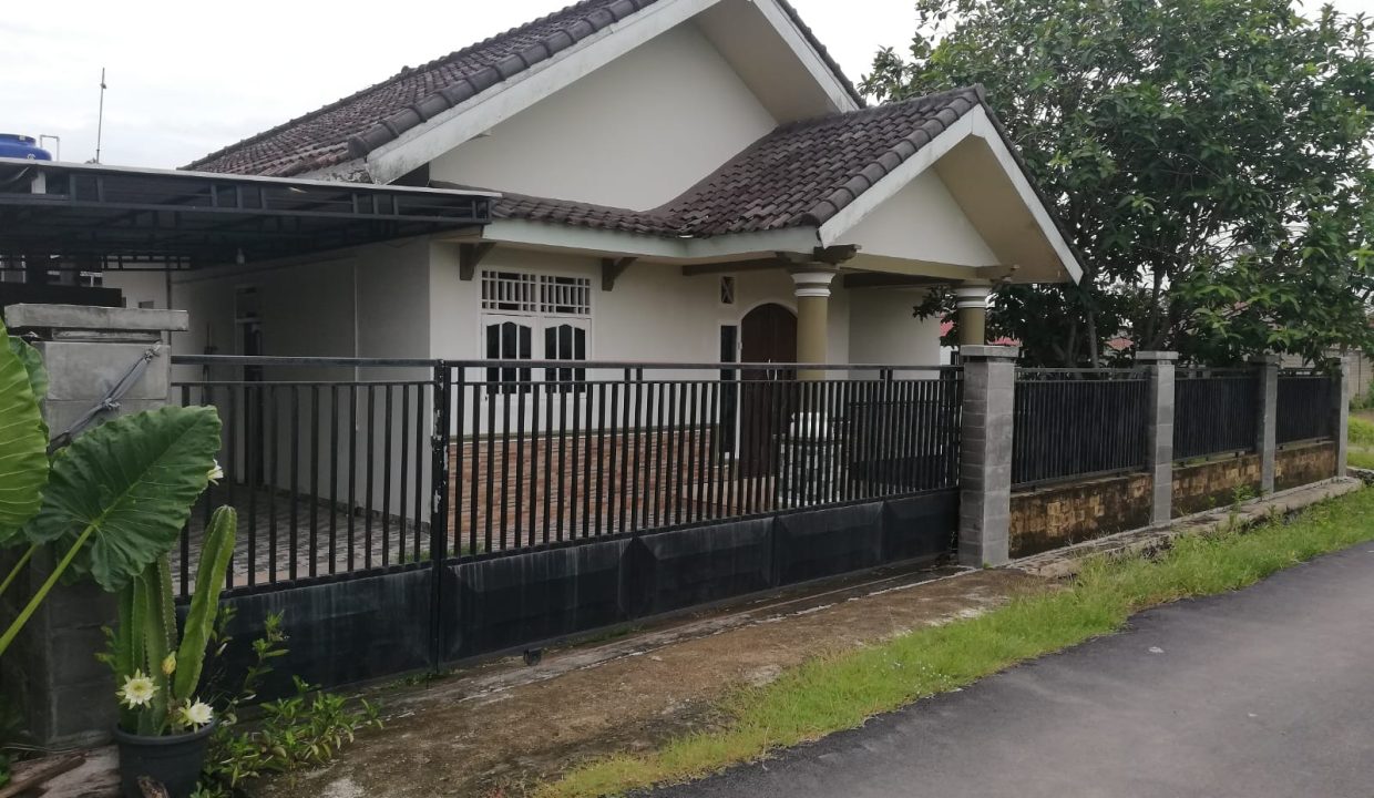 DIJUAL RUMAH JALAN BUNGUR METRO LAMPUNG (0,8)