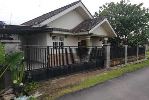 DIJUAL RUMAH JALAN BUNGUR METRO LAMPUNG (0,8)