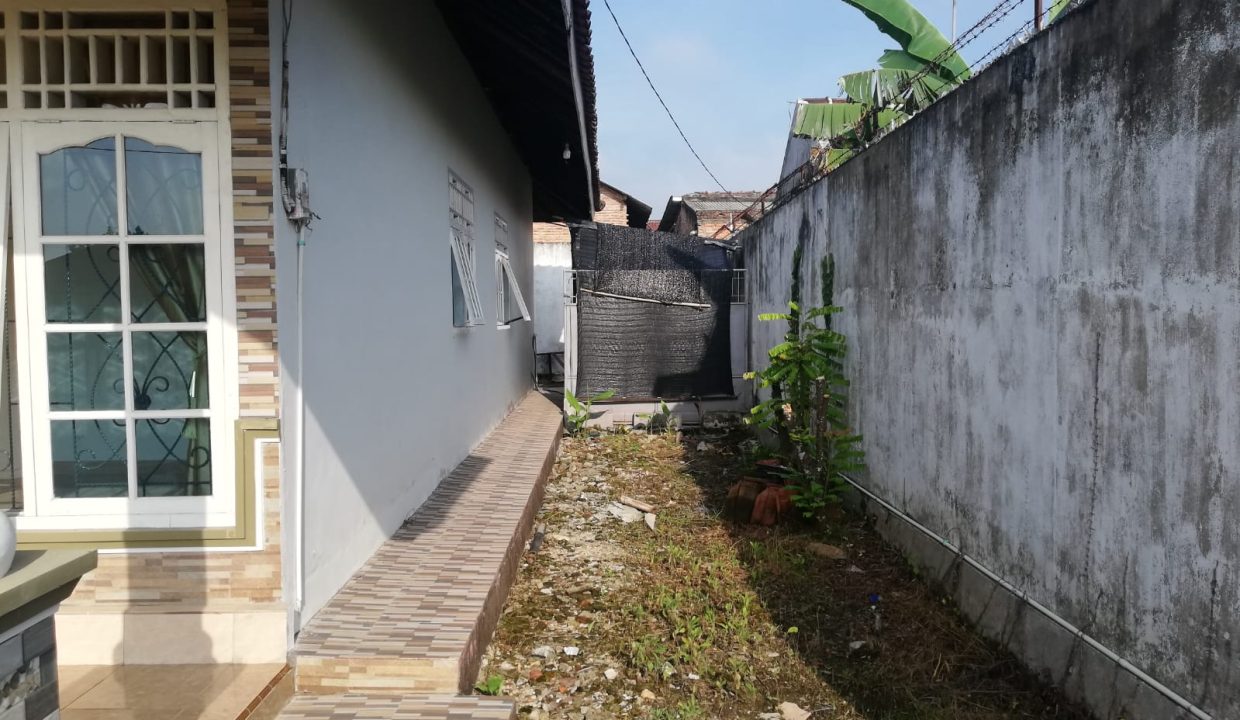 DIJUAL RUMAH JALAN BUNGUR METRO LAMPUNG (1,7)