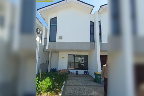 DIJUAL RUMAH FLORISTA GARDEN KM 7 PALEMBANG (1).jpeg