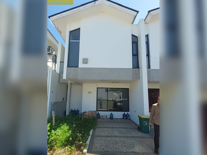 DIJUAL RUMAH FLORISTA GARDEN KM 7 PALEMBANG