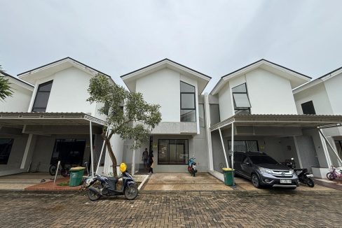 DIJUAL RUMAH FLORISTA GARDEN PALEMBANG (1)