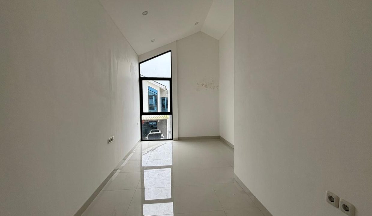 DIJUAL RUMAH FLORISTA GARDEN PALEMBANG (17)