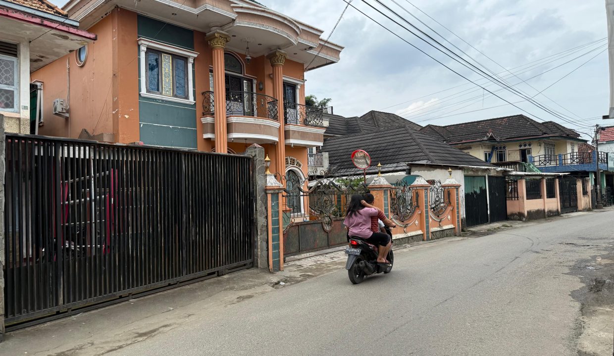 DIJUAL RUMAH FURNISH JALAN FAQIH USMAN PALEMBANG (0,4)