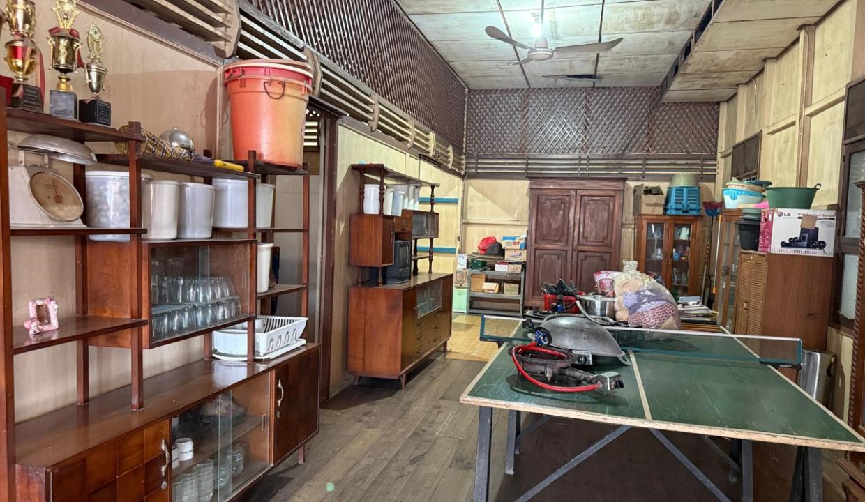 DIJUAL RUMAH FURNISH JALAN FAQIH USMAN PALEMBANG (11)