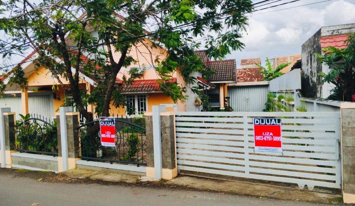 DIJUAL RUMAH HALAMAN LUAS SUKABANGUN II PALEMBANG (1)
