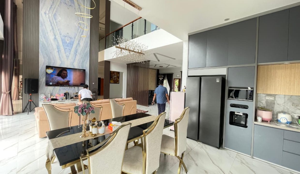 DIJUAL RUMAH MEWAH SUKABANGUN PALEMBANG (14)