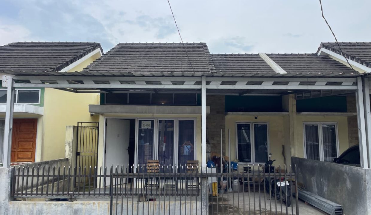 DIJUAL RUMAH OPI REGENCY 2 JAKABARING PALEMBANG (1)
