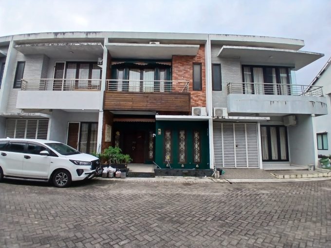 DIJUAL TOWNHOUSE SIAP HUNI KOMPLEK SAPTA INDAH PALEMBANG