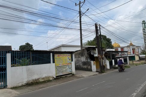 DIJUAL SHOWROOM + BENGKEL DEKAT GRAHA 66 PALEMBANG (1)