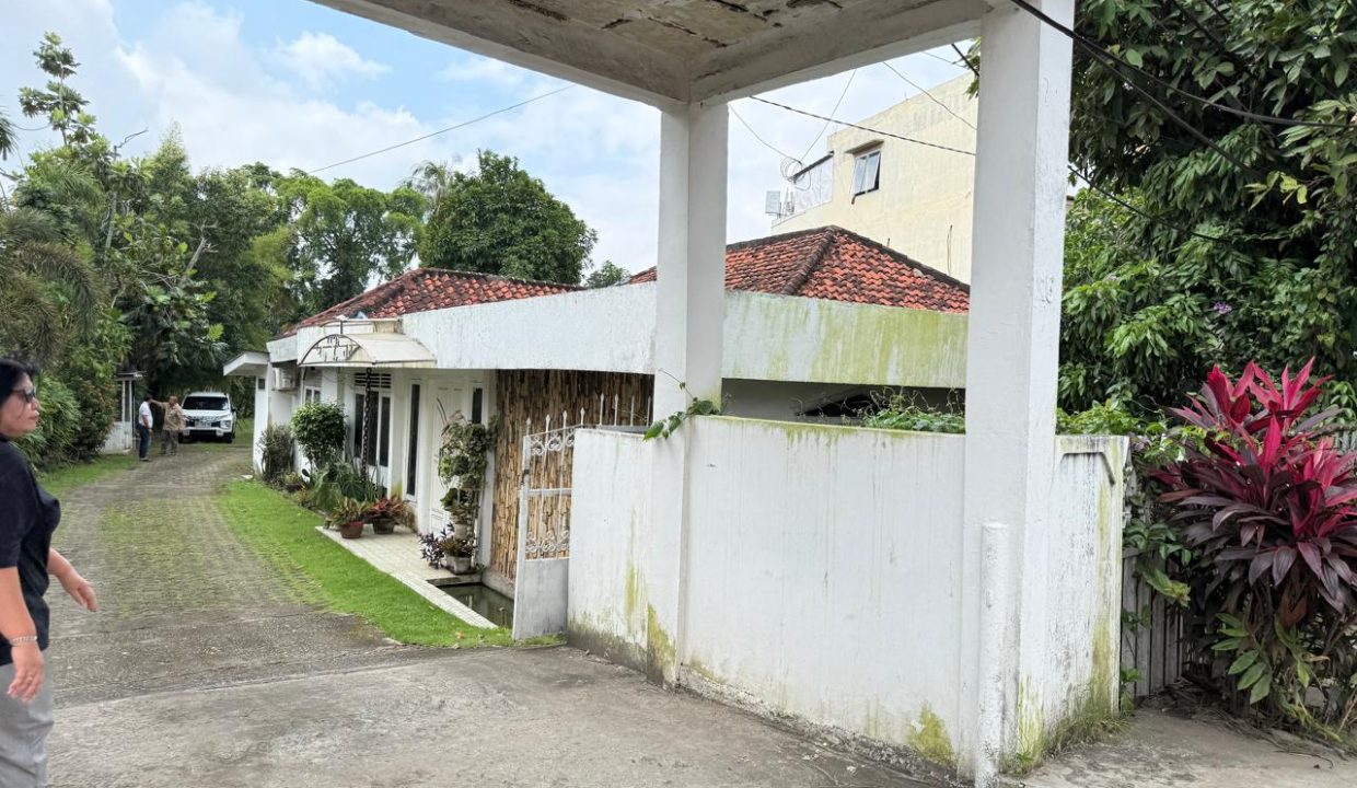 DIJUAL TANAH BONUS RUMAH JALAN PARAMESWARA PALEMBANG (0,9)