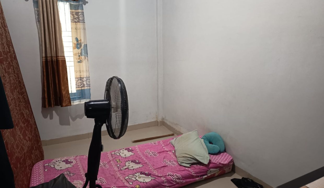 DIJUAL RUMAH HALAMAN LUAS BONUS KOS KOSAN SUKABANGUN PALEMBANG (3)