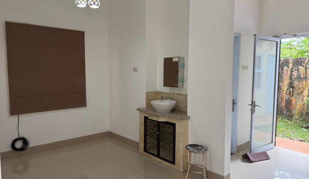 DIJUAL RUMAH KOMPLEK BHL EVERGREEN PALEMBANG (8)