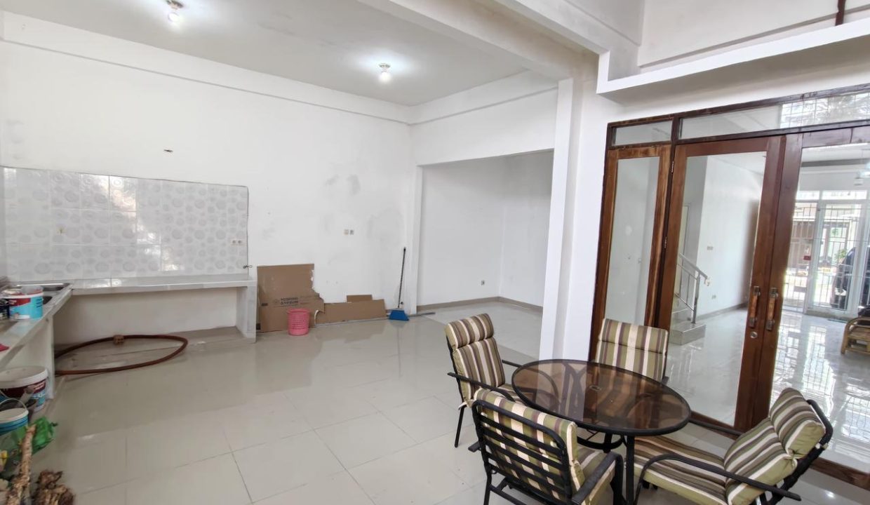 DIJUAL RUMAH KOMPLEK DMIRO KENTEN PALEMBANG (13)