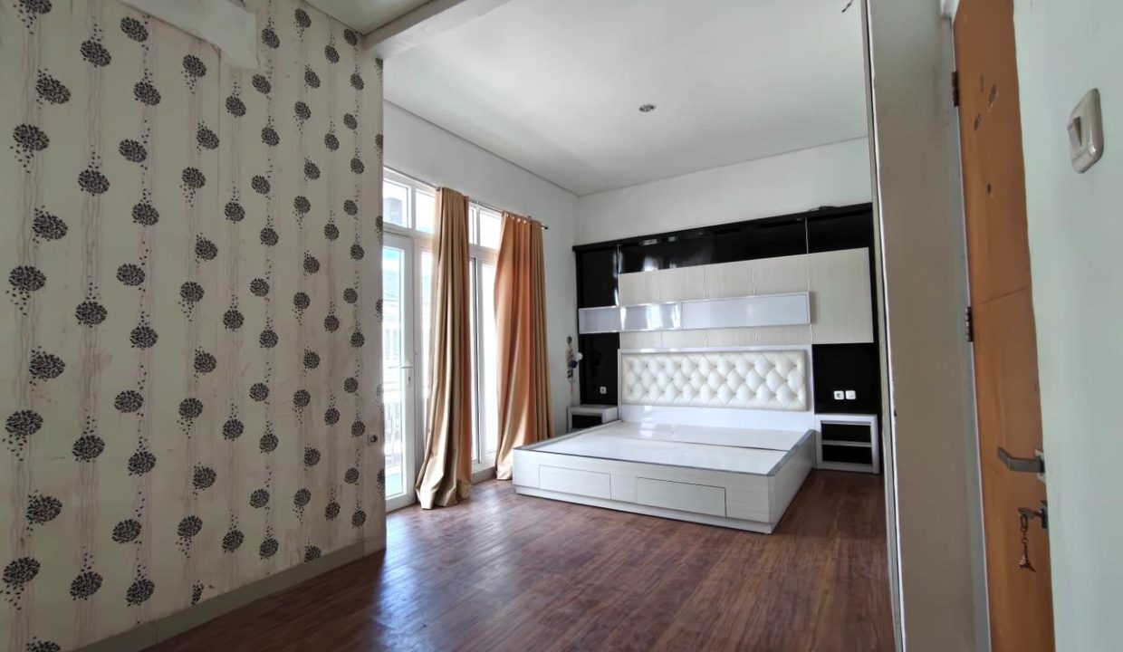 DIJUAL RUMAH KOMPLEK DMIRO KENTEN PALEMBANG (15)