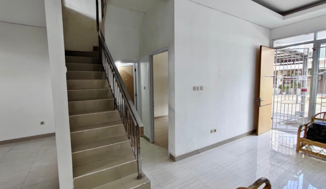 DIJUAL RUMAH KOMPLEK DMIRO KENTEN PALEMBANG (4)