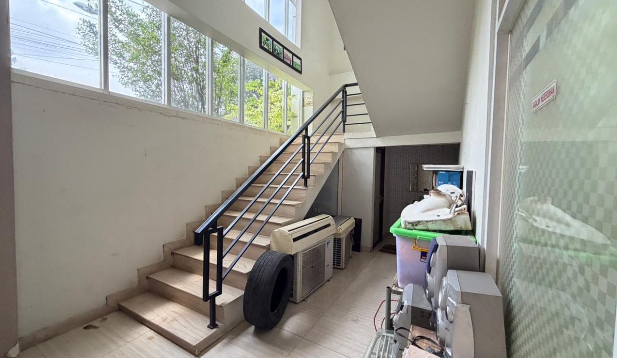 DIJUAL GEDUNG JALAN MANUNGGAL PALEMBANG (10)