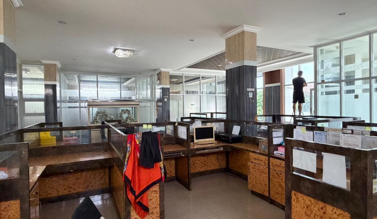 DIJUAL GEDUNG JALAN MANUNGGAL PALEMBANG (19)