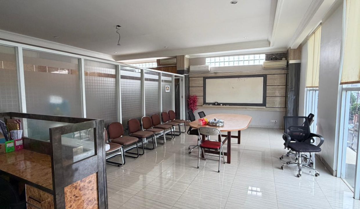 DIJUAL GEDUNG JALAN MANUNGGAL PALEMBANG (8)