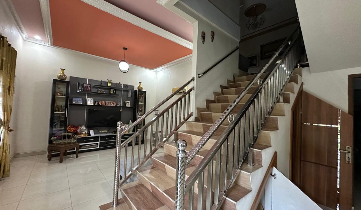 DIJUAL RUMAH BESAR HOOK MASKAREBET PALEMBANG (1)