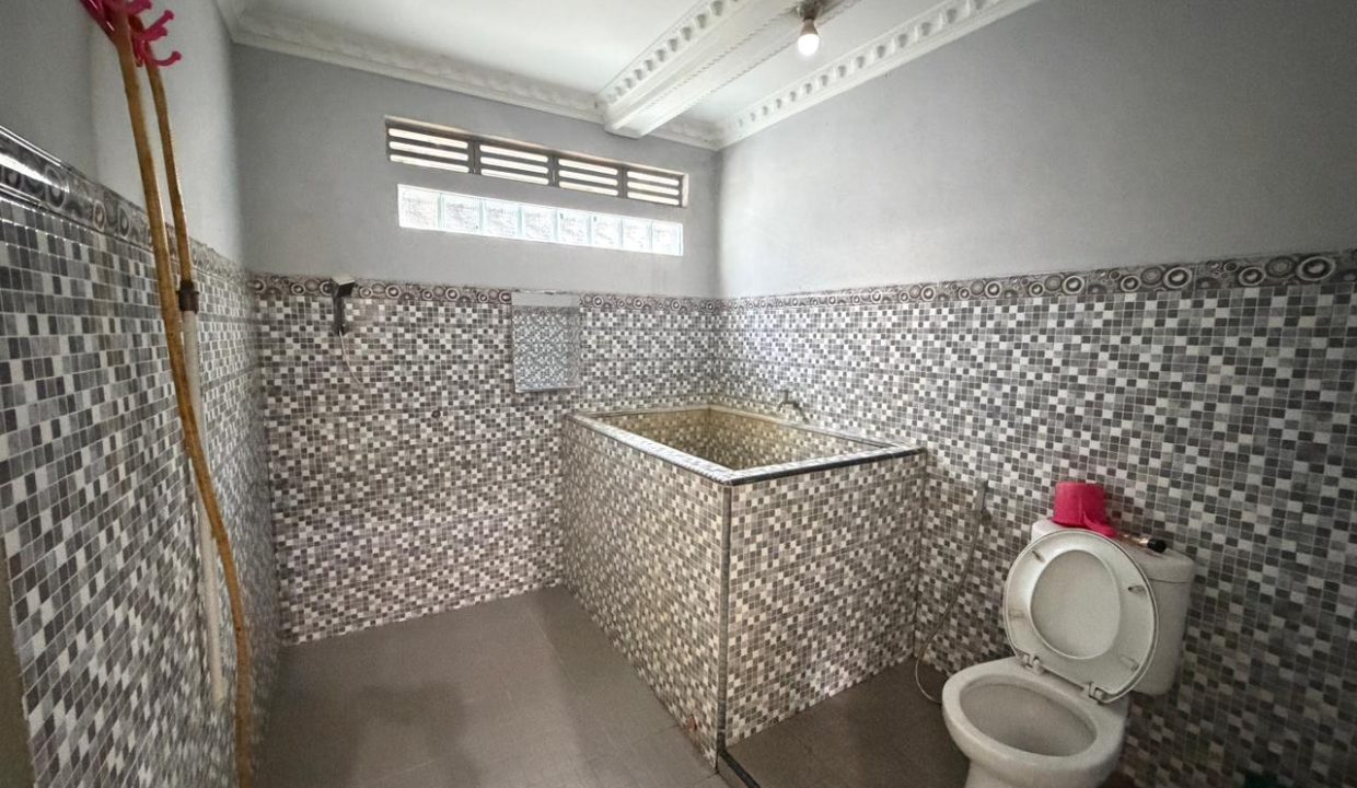 DIJUAL RUMAH JALAN YAYASAN LEMABANG PALEMBANG (14)