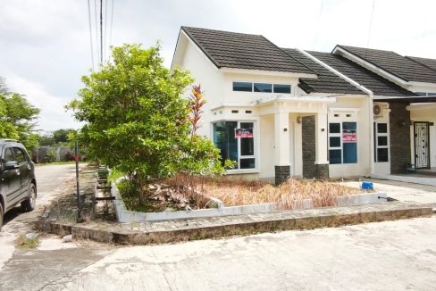 DIJUAL RUMAH HOOK GREEN CENTER PARK PALEMBANG (0,8)