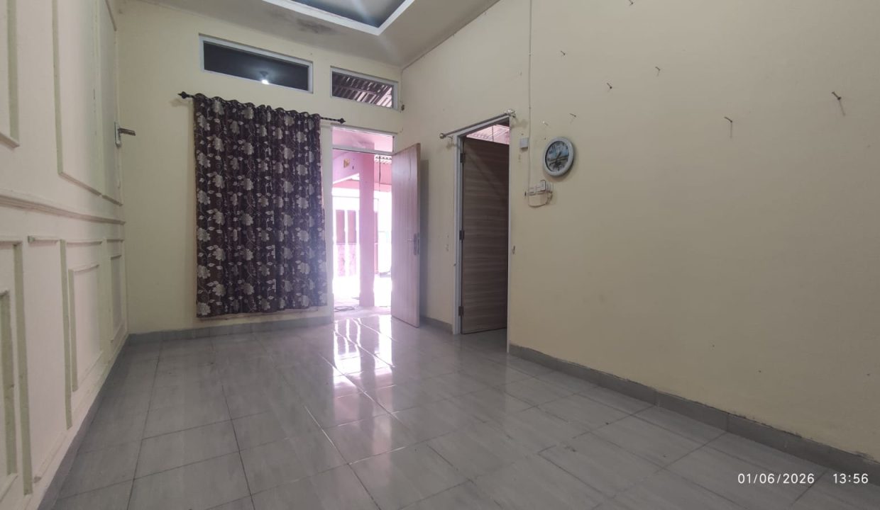 DIJUAL RUMAH KARANG ANYAR (4)