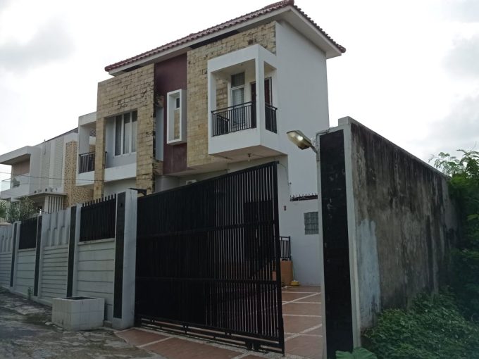 DIJUAL RUMAH KOMPLEK KEDAMAIN PERMAI PALEMBANG (0,8)
