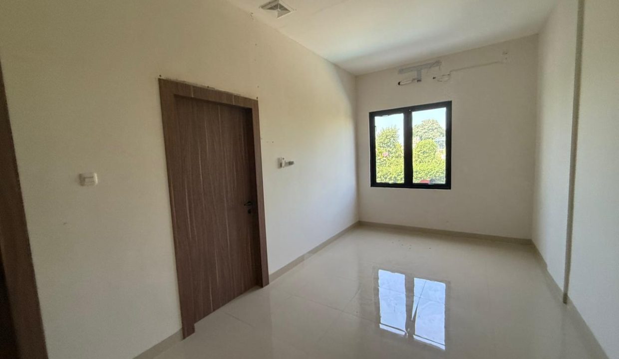 DIJUAL RUMAH KOMPLEK ROYAL HILL BANK RAYA PALEMBANG (15)