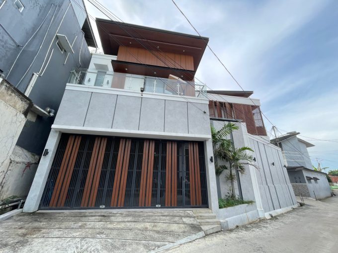 DIJUAL RUMAH MEWAH LETDA A ROZAK PALEMBANG (1)