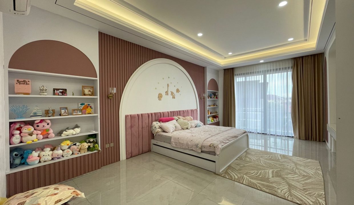 DIJUAL RUMAH MEWAH LETDA A ROZAK PALEMBANG (21)