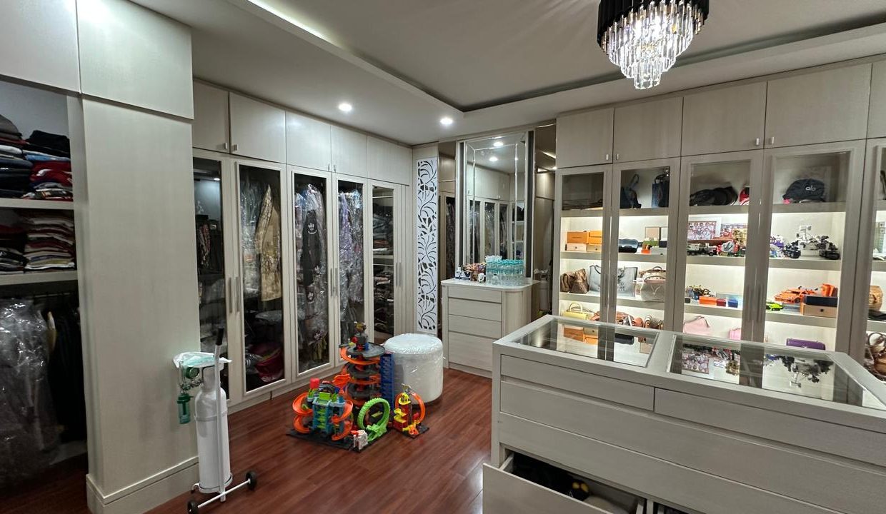 DIJUAL RUMAH MEWAH ORCHARD PARK PALEMBANG (11)