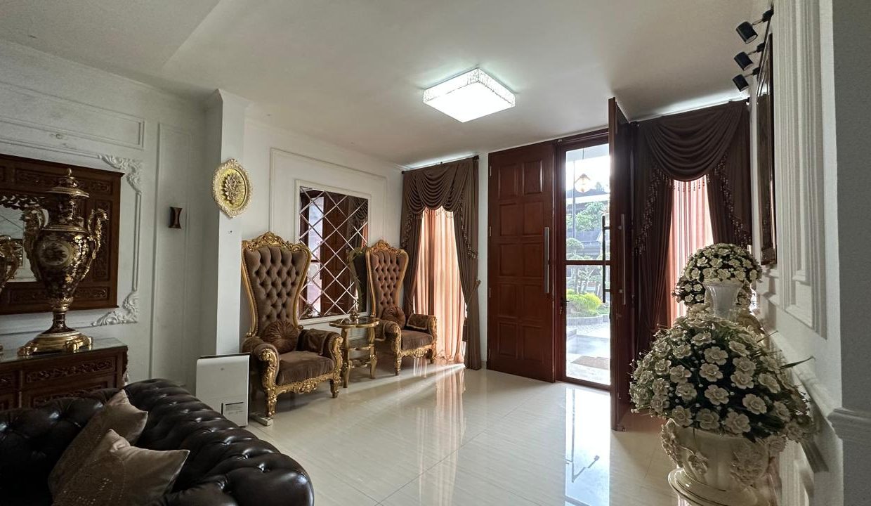 DIJUAL RUMAH MEWAH ORCHARD PARK PALEMBANG (2)