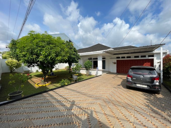 DIJUAL RUMAH FULL FURNISHED JALAN SUKABANGUN 2 PALEMBANG – Hadap Timur