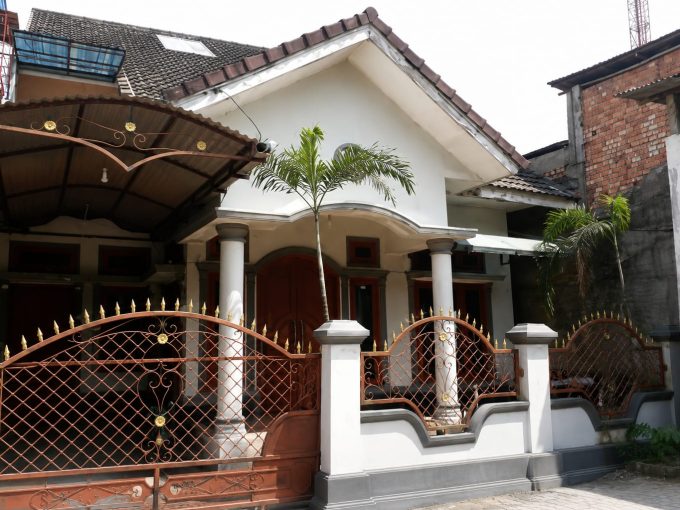 DIJUAL RUMAH JALAN BETAWI RAYA PUTRI GARDEN PALEMBANG