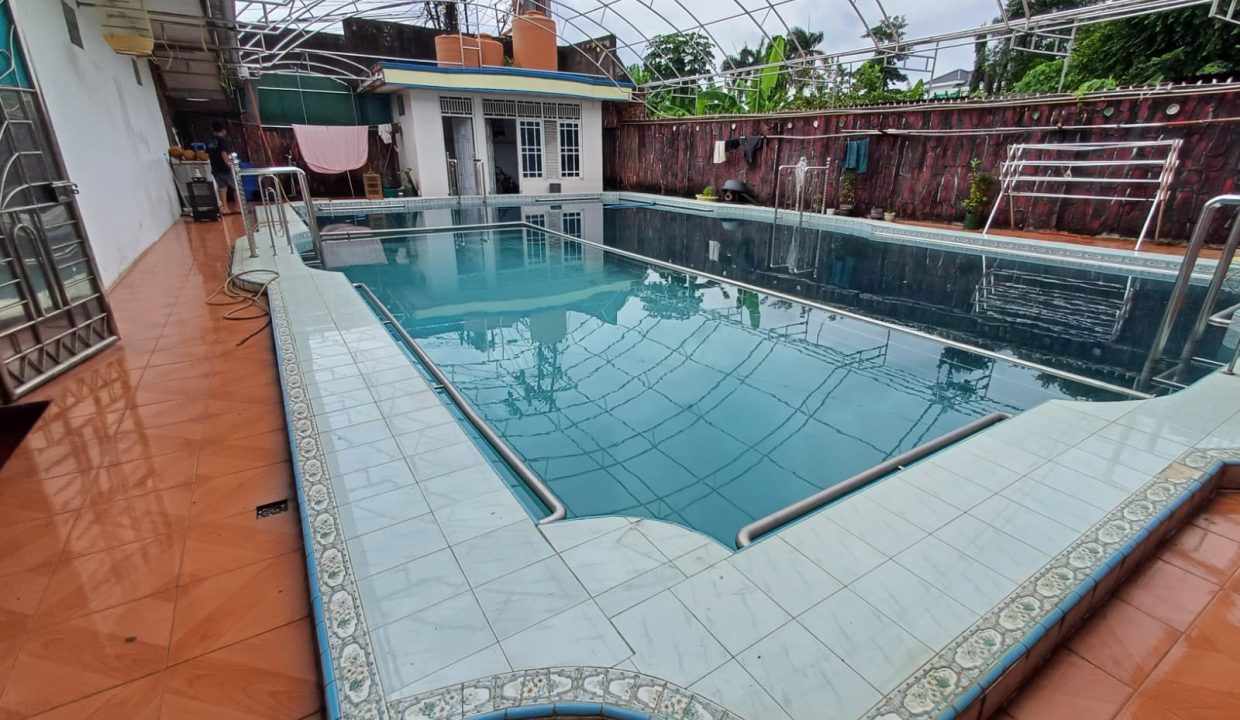 DIJUAL RUMAH BONUS KOLAM RENANG BUKIT LAMA PALEMBANG (14)