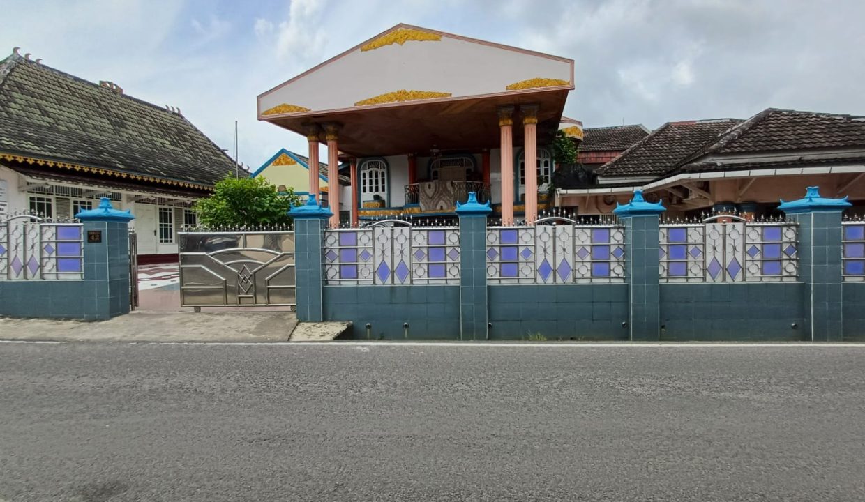DIJUAL RUMAH BONUS KOLAM RENANG BUKIT LAMA PALEMBANG (2)