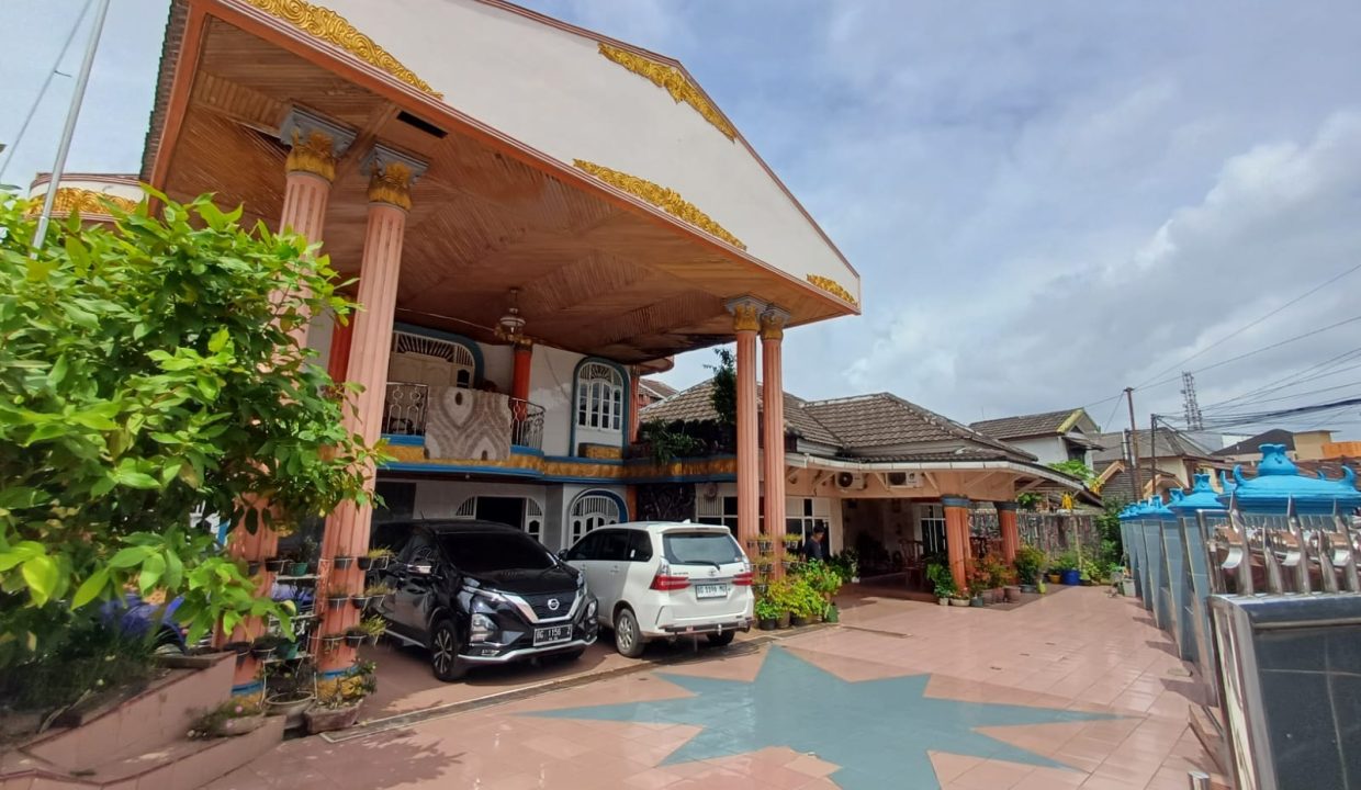 DIJUAL RUMAH BONUS KOLAM RENANG BUKIT LAMA PALEMBANG (3)