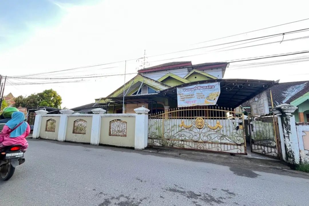 DIJUAL RUMAH BONUS WALET JALAN MAYOR ZEN PALEMBANG (1)
