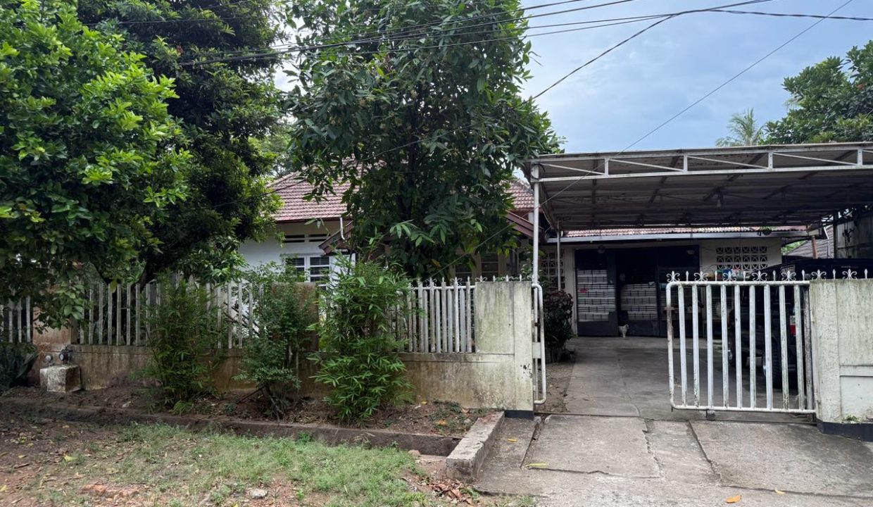 DIJUAL RUMAH HOOK DEKAT KAMBANG IWAK PALEMBANG (1)
