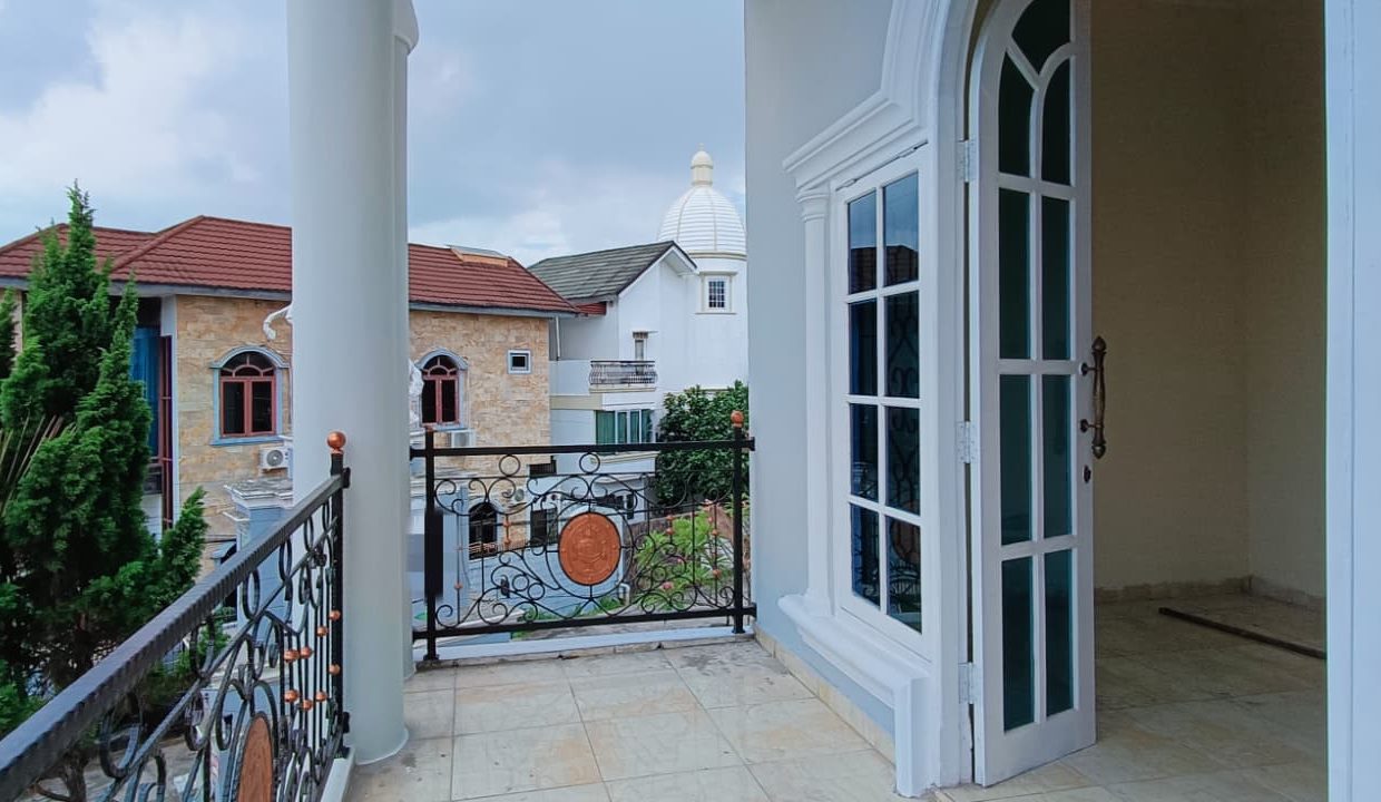DIJUAL RUMAH MEWAH JM SUKARAMI PALEMBANG (7)