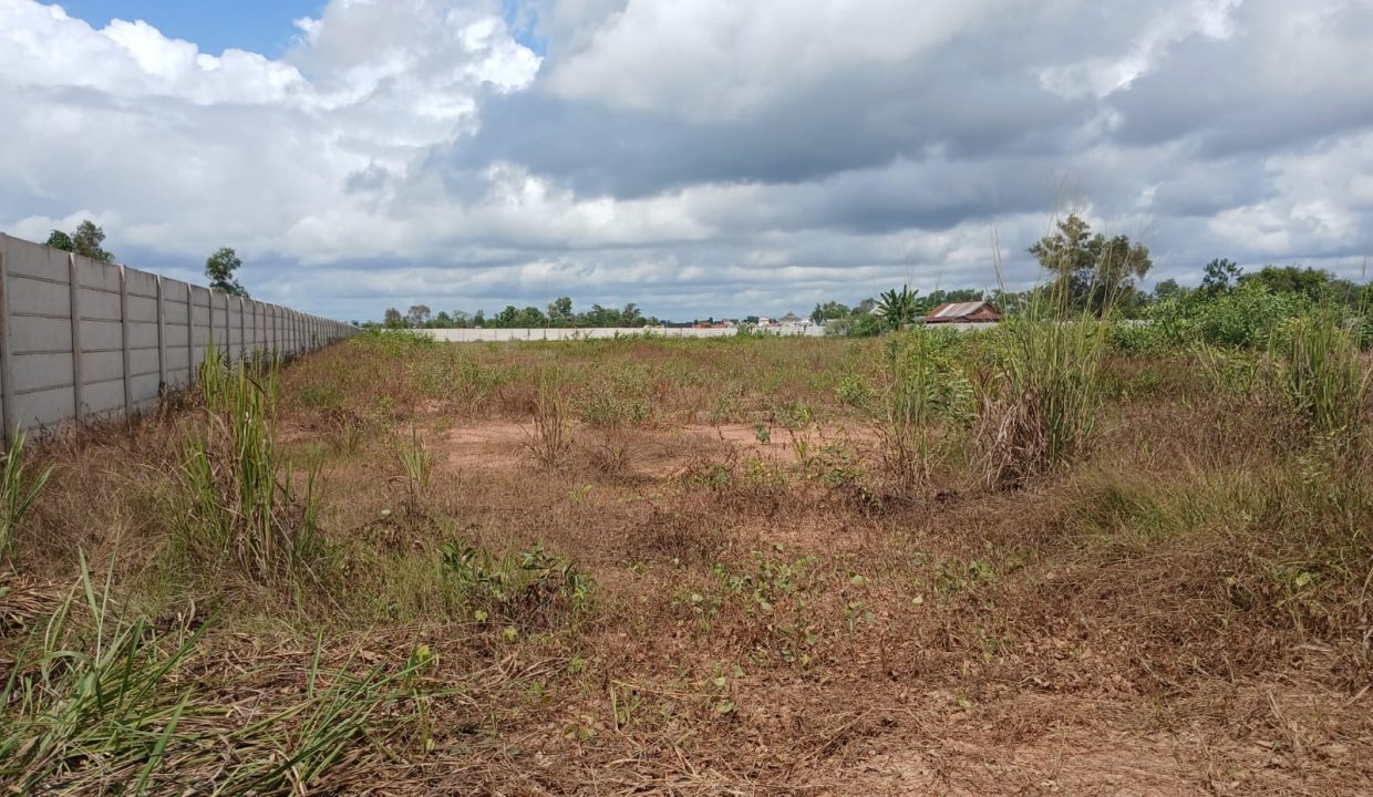 DIJUAL TANAH KOMERSIAL JALAN MAYOR SATIBI DARWIS KERAMASAN PALEMBANG (11)
