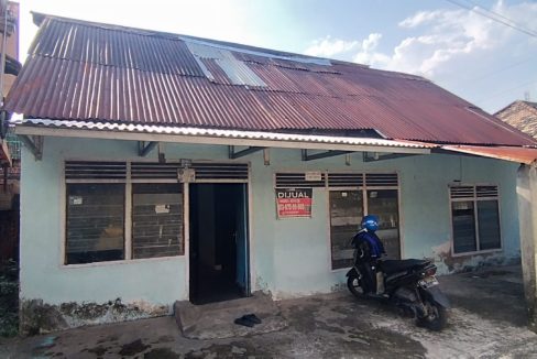 DIJUAL RUMAH JALAN DWIKORA DEKAT PS MALL PALEMBANG (0,3)