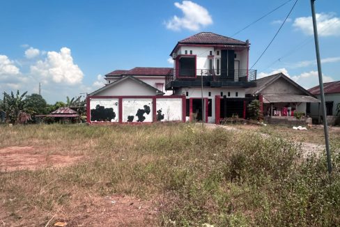 DIJUAL TANAH & BANGUNAN EX PENGINAPAN KM 8 PALEMBANG (0,3)