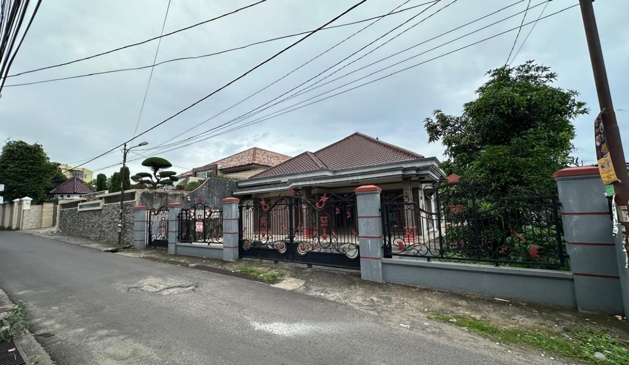SEWA RUMAH PUSAT KOTA PALEMBANG - 2 MENIT RS BUNDA DEMANG (0,4)
