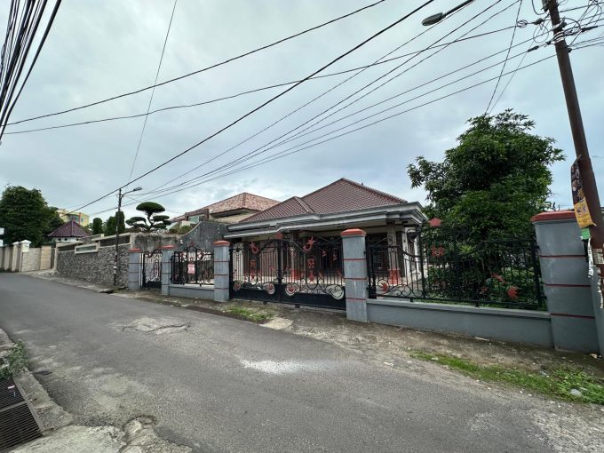 SEWA RUMAH PUSAT KOTA PALEMBANG - 2 MENIT RS BUNDA DEMANG (0,4)