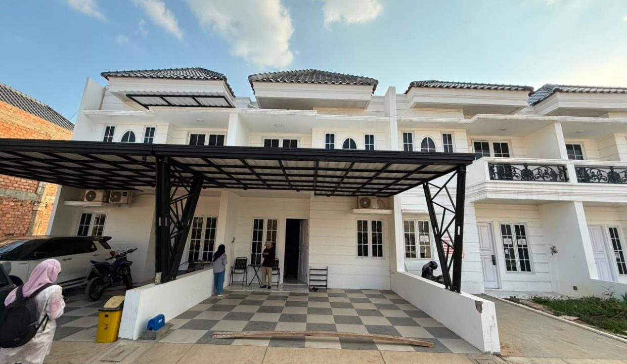 DIJUAL 3 UNIT RUMAH KARTIKA CENTER POINT PALEMBANG (0,4)